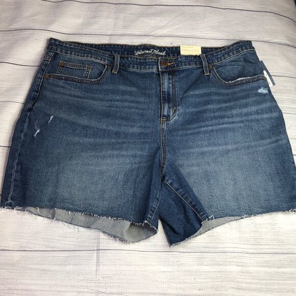 Universal Thread High Rise Boyfriend Jean Shorts Size 22W NWT - Picture 4 of 8